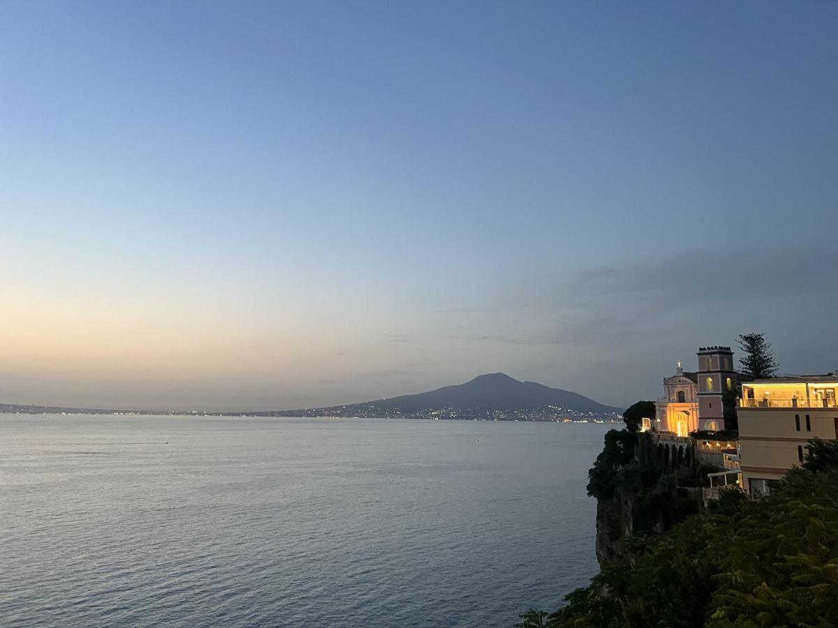 Palazzo Biamari Relax & Sea Acomodação com café da manhã Vico Equense Exterior foto